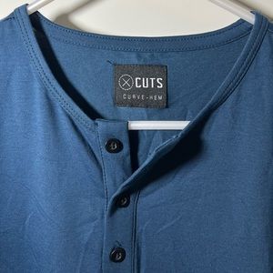 Cuts Curve-Hem Henley Tee (NEW w/o original packaging)